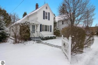 823 W Front Street Traverse City, MI 49684