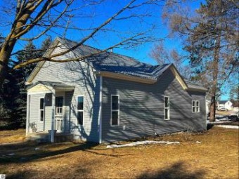 211 Oak Kalkaska, MI 49646