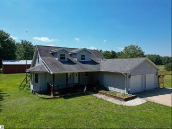 1344 E Cassaday Drive Hope, MI 48628