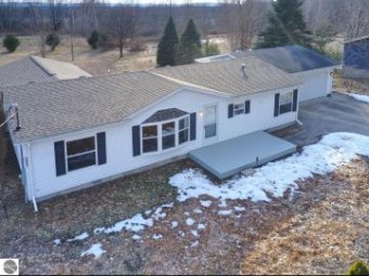 6897 River Street Benzonia, MI 49616