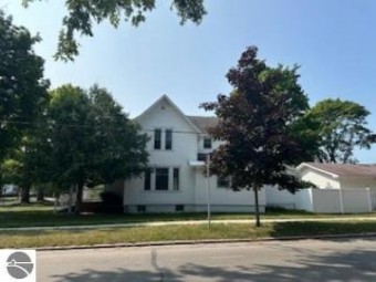 304 S Spruce Street Traverse City, MI 49684