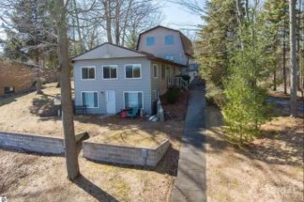 1968 Indianwood Trail West Branch, MI 48661