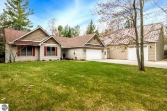 961 Long Lake Road, W Traverse City, MI 49685