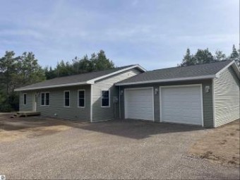 1497 Riley Road Kalkaska, MI 49646