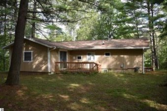 1037 Northern Trail Alger, MI 48610