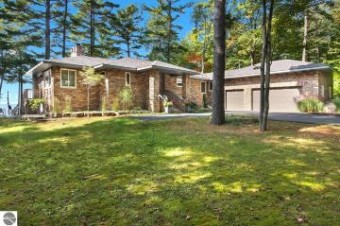 3981 Michigan Trail Kewadin, MI 49648