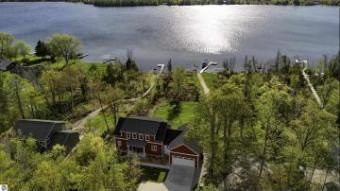 3682 S Lake Leelanau Drive Lake Leelanau, MI 49653