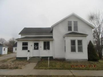 215 N E Street Cheboygan, MI 49721