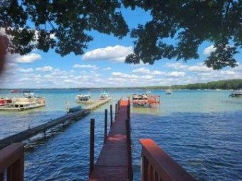 1166 W Higgins Lake Drive Roscommon, MI 48653