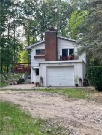 2699 Ridge Harrison, MI 48625