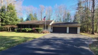 606 Deer Run Boulevard Prudenville, MI 48651