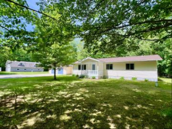 1454 Sand Road Cheboygan, MI 49721