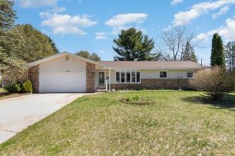 314 N Hazel Street Gaylord, MI 49735