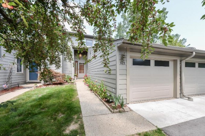 621 Watersedge Drive Ann Arbor, MI 48105