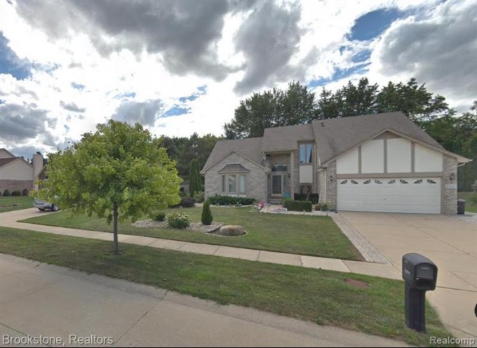 41579 Vancouver Drive Sterling Heights, MI 48314