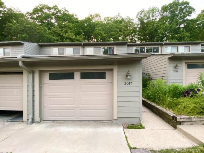 3017 Lake Haven Drive Ann Arbor, MI 48105