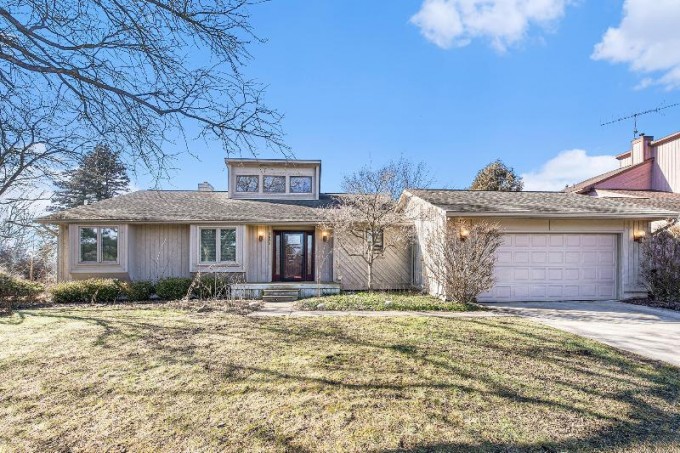 3655 Waldenwood Drive Ann Arbor, MI 48105