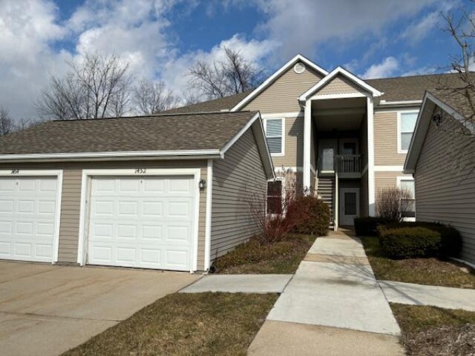 1452 Fox Pointe Circle Ann Arbor, MI 48108