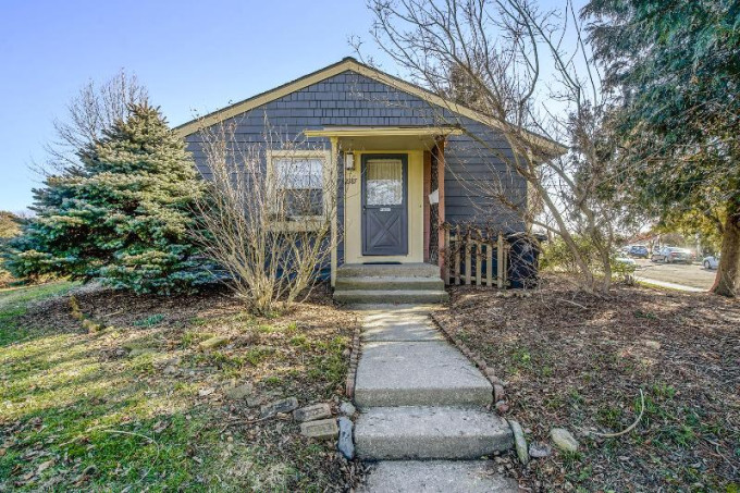 2387 Jeanne Street Ann Arbor, MI 48104