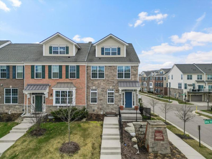 2790 Ashcombe Drive Ann Arbor, MI 48105