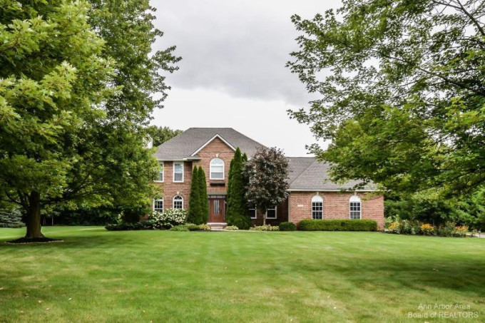 5743 Ping Drive Ann Arbor, MI 48108