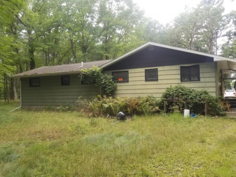 N660 N Curtis Lake Ln Coloma, WI 54930 by First Weber Real Estate $155,000