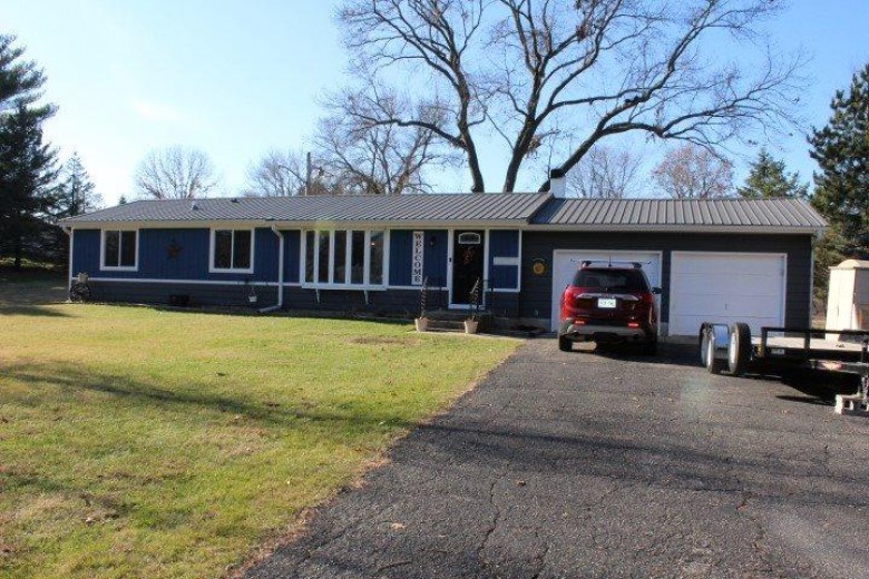 N6623 Meadowview Dr Pardeeville, WI 53954 by Century 21 Affiliated $210,000