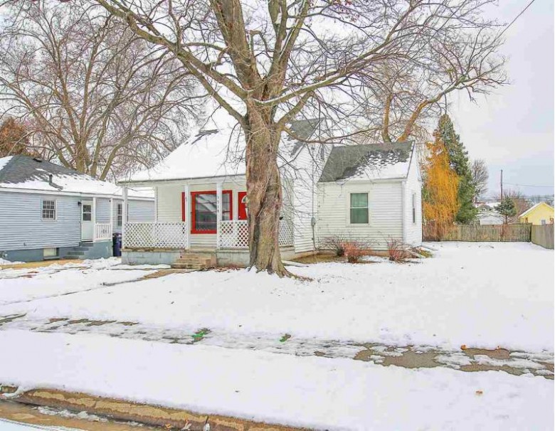 1519 Linden Ave, Janesville, WI by Century 21 Affiliated $75,000