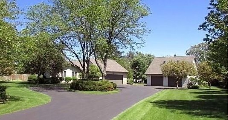 W5838 Arbor Rd, Fort Atkinson, WI by Re/Max Preferred~ft. Atkinson $419,000