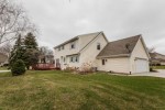 3953 S Victoria Ct New Berlin, WI 53151-9001 by Re/Max Realty Pros~milwaukee $389,900