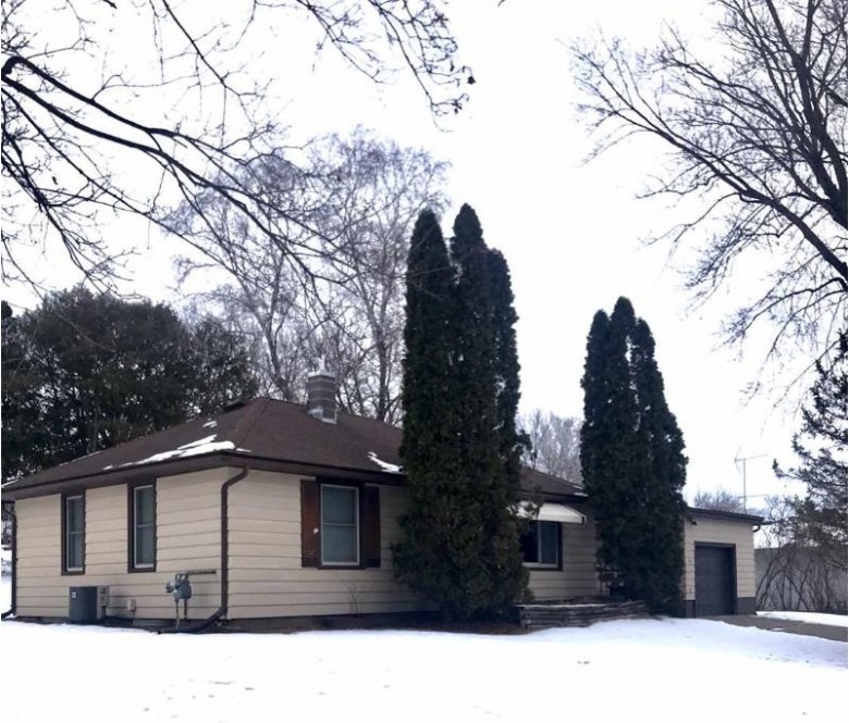 441 Mulberry St, Baraboo, WI by Brunker Realty Group Llc $160,000
