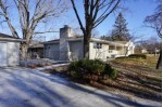 9306 W Fiebrantz Ave, Wauwatosa, WI by Milwaukee Flat Fee Homes $244,900