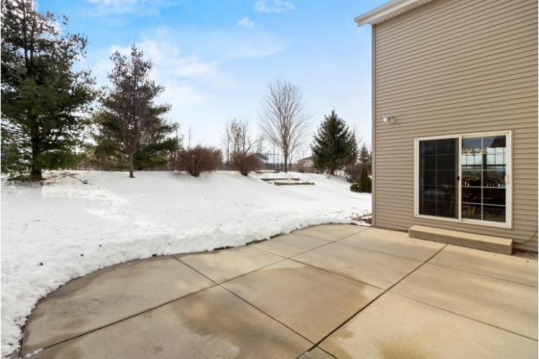 4685 W Alesci Dr, Franklin, WI by Realty Executives Integrity~brookfield $485,000