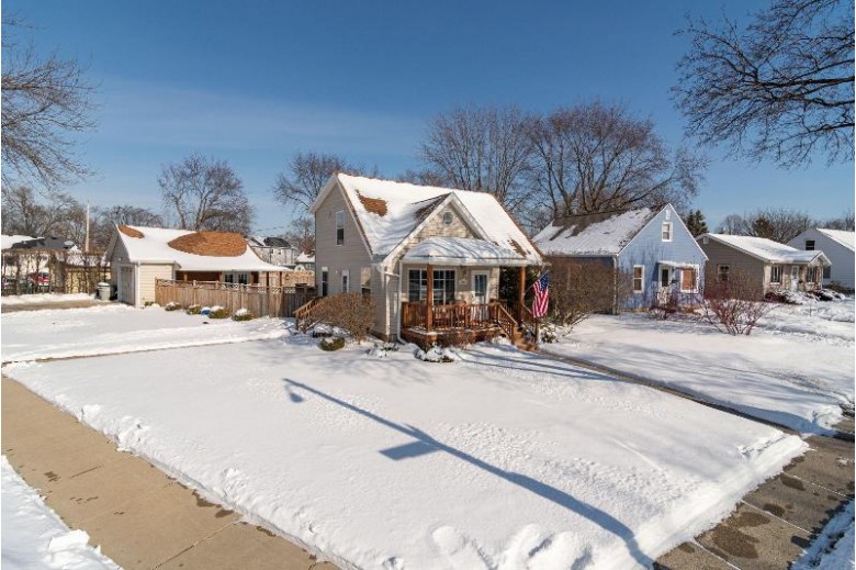5446 W Stack Dr, Milwaukee, WI by One World Realty $224,900