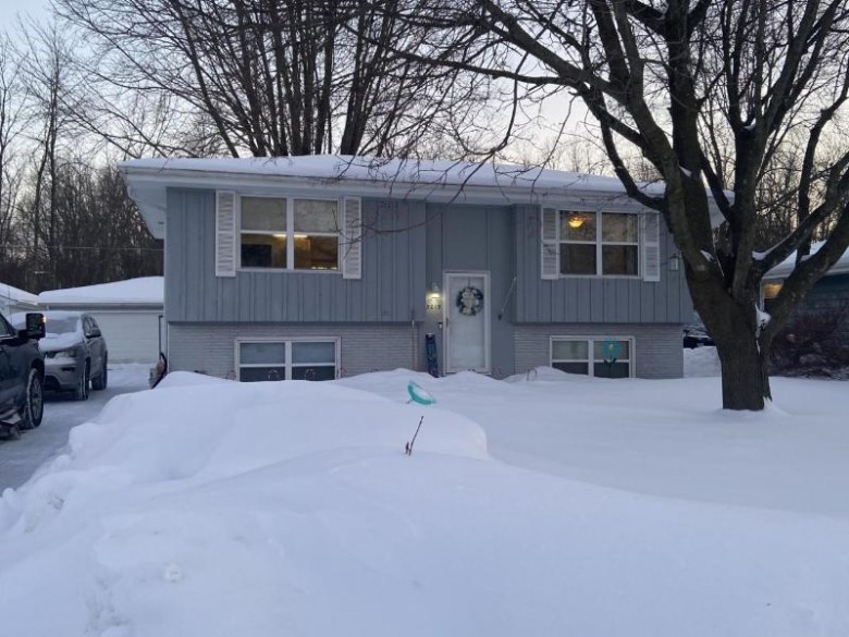 3019 Navajo Trl, Racine, WI by Coldwell Banker Realty $199,900