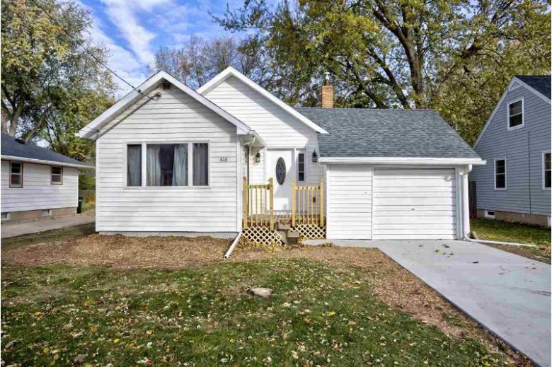 626 W 17th Avenue, Oshkosh, WI by First Weber Real Estate $115,900