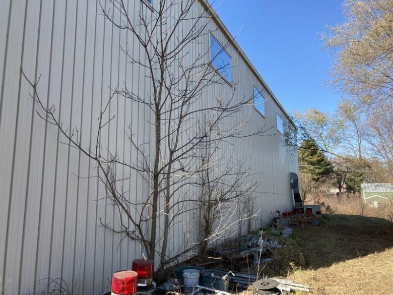 103 S Industrial Ln Endeavor, WI 53930 by Wilkinson Auction & Realty Co. $265,000