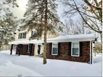 W315S1075 Glacier Pass Delafield, WI 53018-3422 by Lake Country Flat Fee $349,900