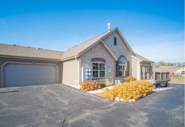 15265 Casey Cir, Brookfield, WI by Re/Max Realty Pros~milwaukee $549,500