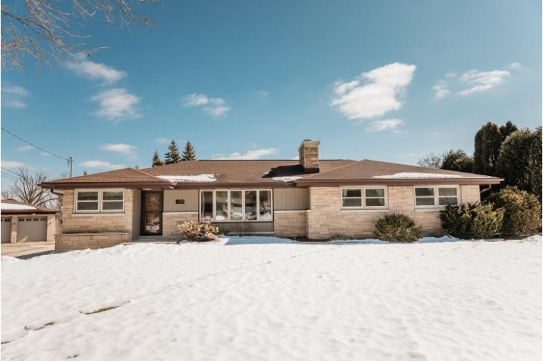4290 N 133rd St, Brookfield, WI by Re/Max Realty Pros~brookfield $439,000