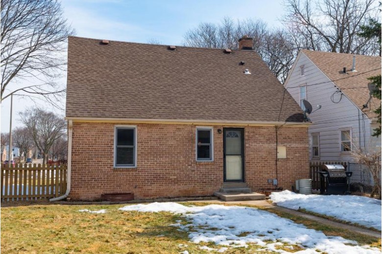2979 N 79th St Milwaukee, WI 53222-4903 by Firefly Real Estate, Llc $229,000