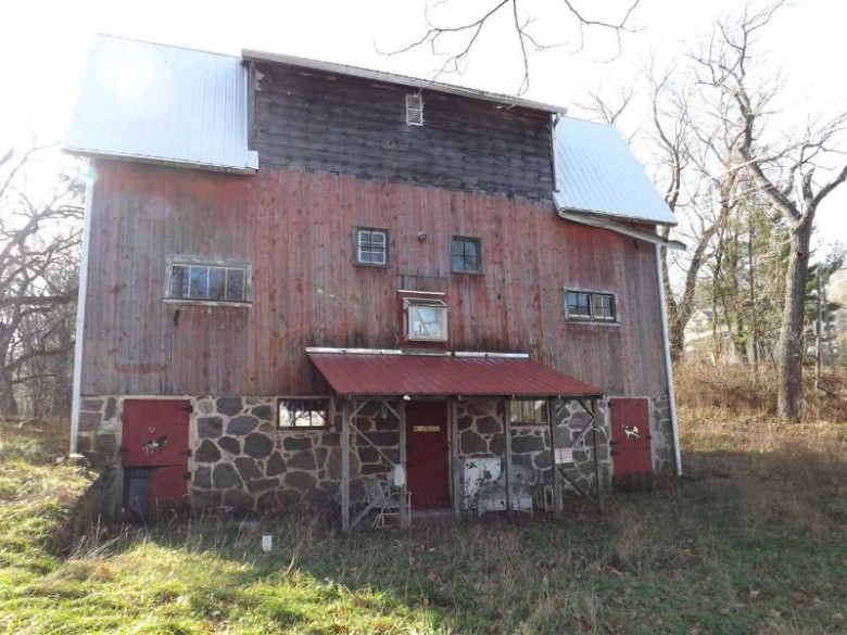 N3674 Hwy 152, Wautoma, WI by First Weber Real Estate $75,900