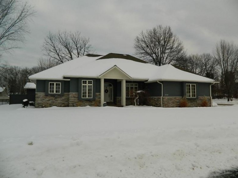 1012 17th Street Mosinee, WI 54455 by Assist-2-Sell Superior Service Realty $384,900