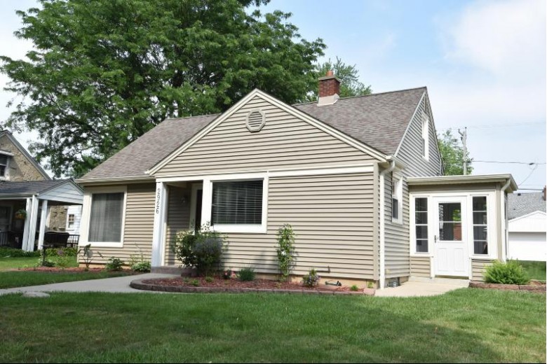2926 N 92nd St, Milwaukee, WI by Homeowners Concept $249,900