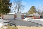 2795 S Seymour Pl West Allis, WI 53227-2933 by Berkshire Hathaway Homeservices Metro Realty-Racin $259,900