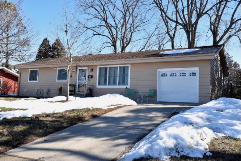 774 S Main St Hartford, WI 53027-2407 by Homeowners Concept $214,900