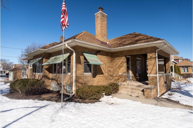 1467 S 80th St West Allis, WI 53214 by Cream City Real Estate Co $209,900