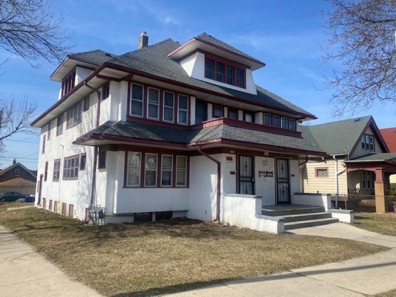 3301 N 29th St 3303 Milwaukee, WI 53216-3805 by Berkshire Hathaway Homeservices Metro Realty $95,000