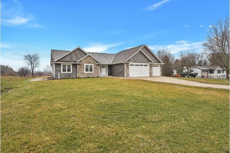 W232S7620 Woodland Ln Big Bend, WI 53103-9651 by Rebelle Realty $445,000