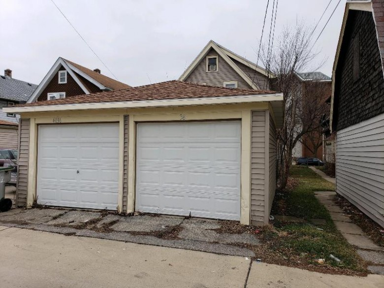 4036 N 25th St 4038 Milwaukee, WI 53209 by Exp Realty, Llc~milw $74,900